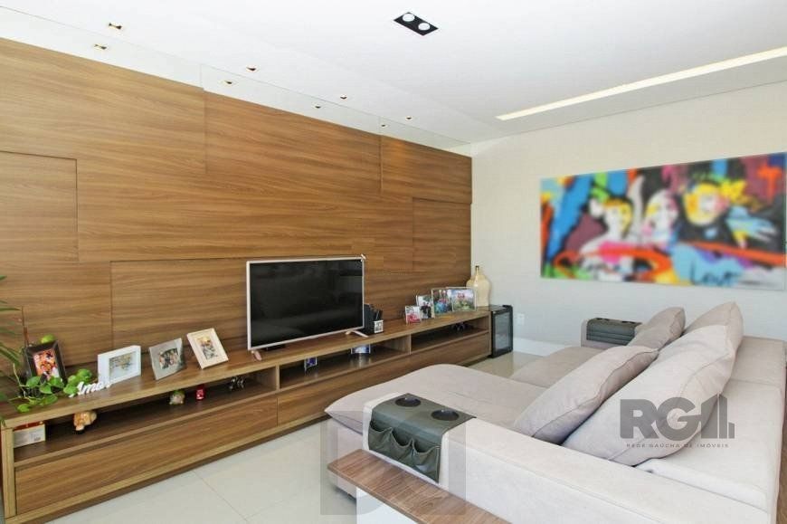 EXCELENTE OPORTUNIDADE! 120m2, 2 VAGAS, ANDAR ALTÍSSIMO COM VISTA PARA AEROPORTO! Apartamento 3 dormitórios (sendo 1 suíte) — foto 1