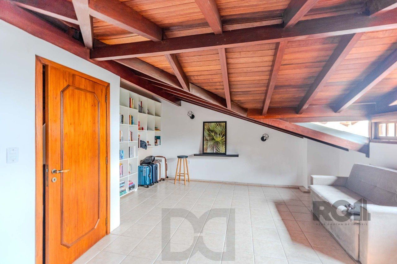 Casa em condomínio fechado, 3 dormitórios, suíte e duas vagas de garagem — foto 34