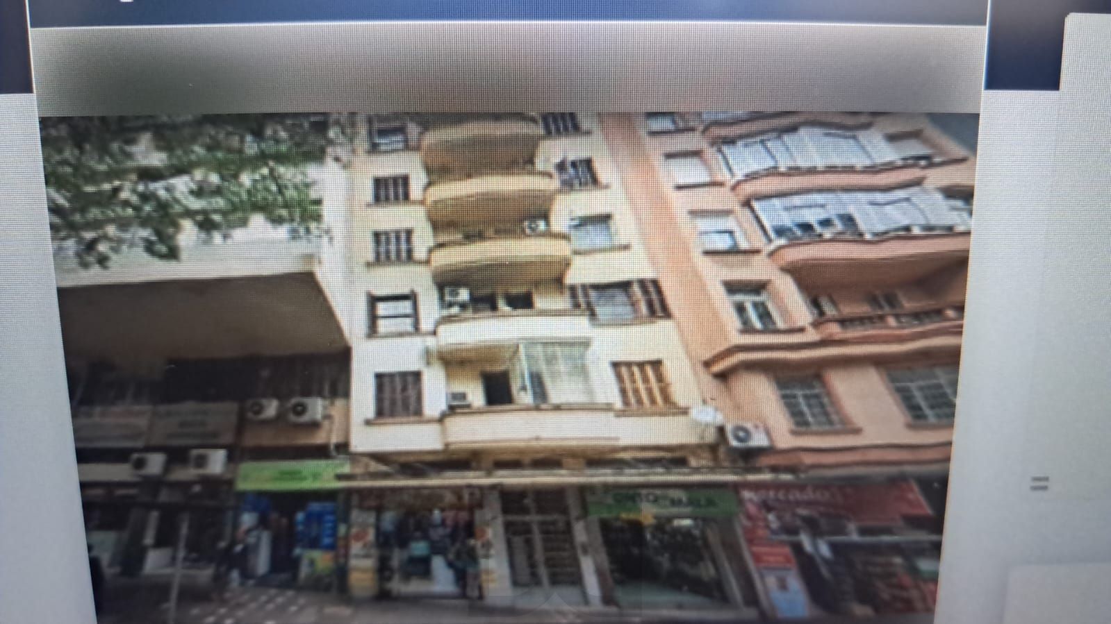 Apartamento de 3 quartos no centro de Porto Alegre — foto 2