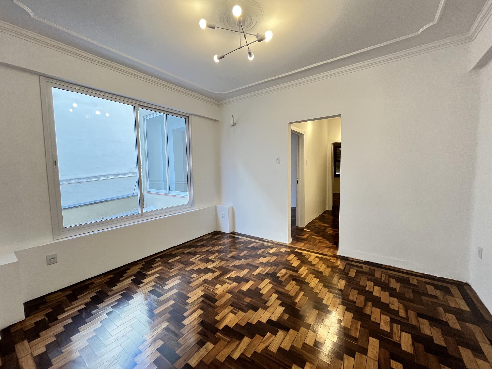Apartamento reformado de 2 quartos no bairro Moinhos de Vento em POA — foto 10