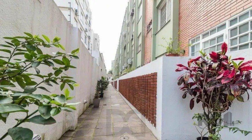 Cobertura à venda no Edifício Plátano - Rua Quintino Bocaiuva, 283, bairro Floresta, Porto Alegre — foto 3