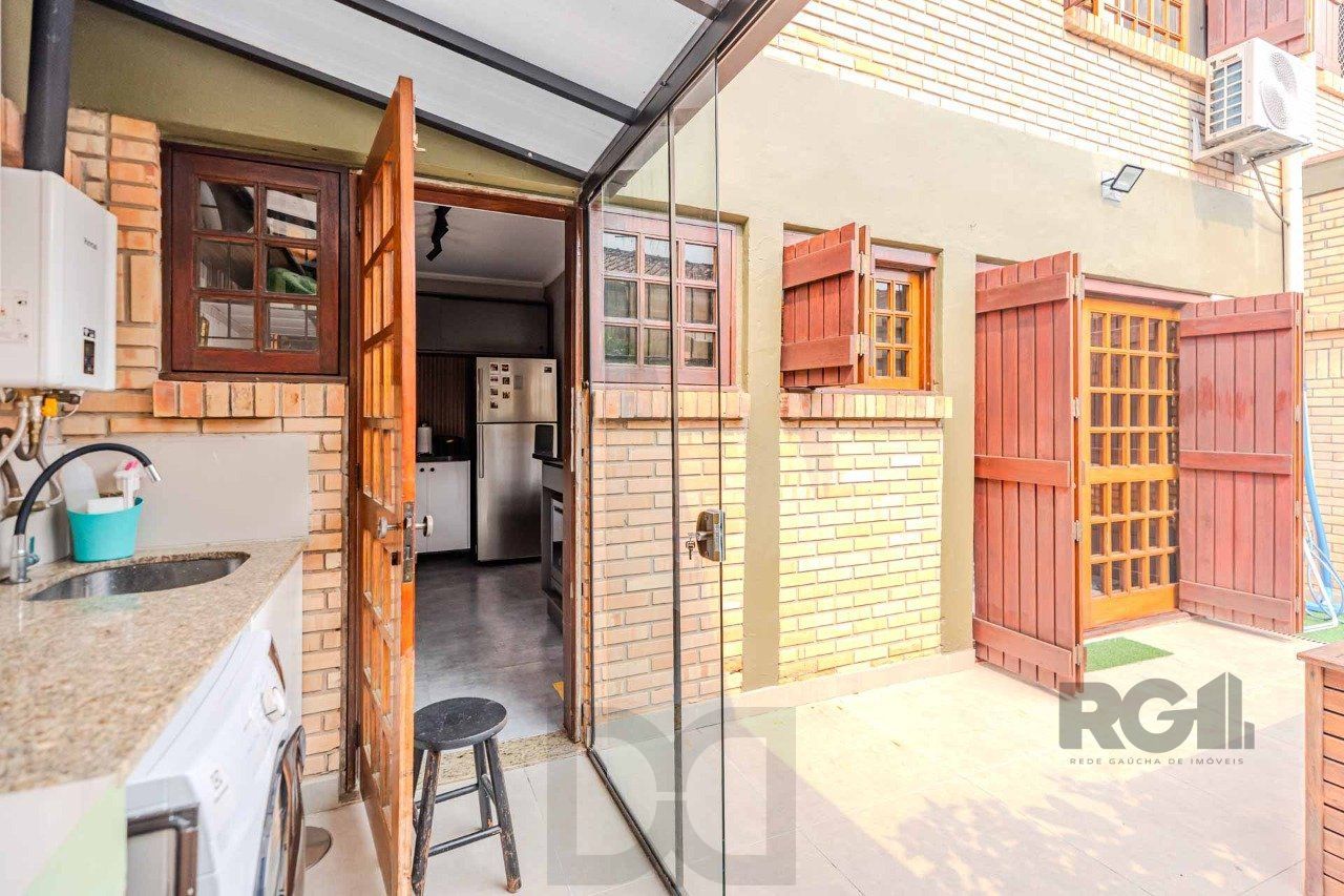 Casa em condomínio fechado, 3 dormitórios, suíte e duas vagas de garagem — foto 16