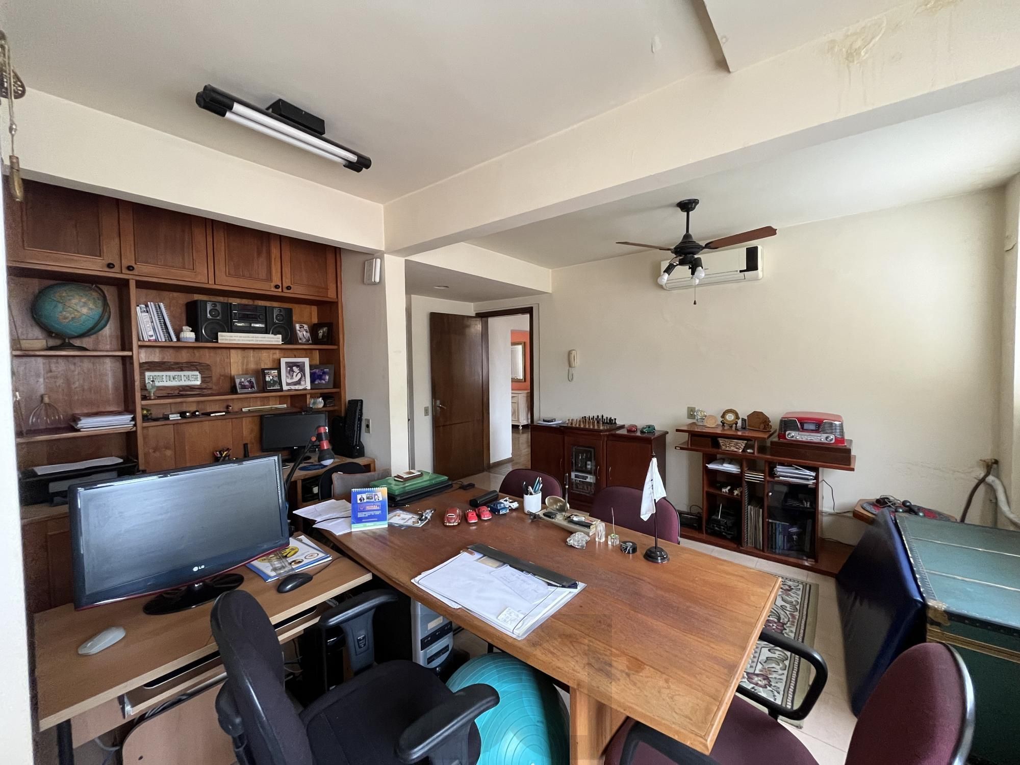 Apartamento de dois quartos com suíte no bairro Menino Deus em Porto Alegre — foto 7