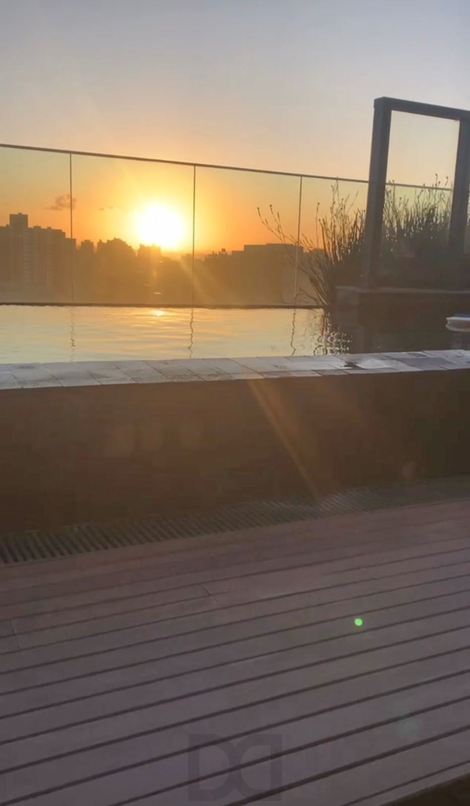 Apartamento de 2 quartos, suíte e 1 vaga de garagem no bairro Santana em POA — foto 25