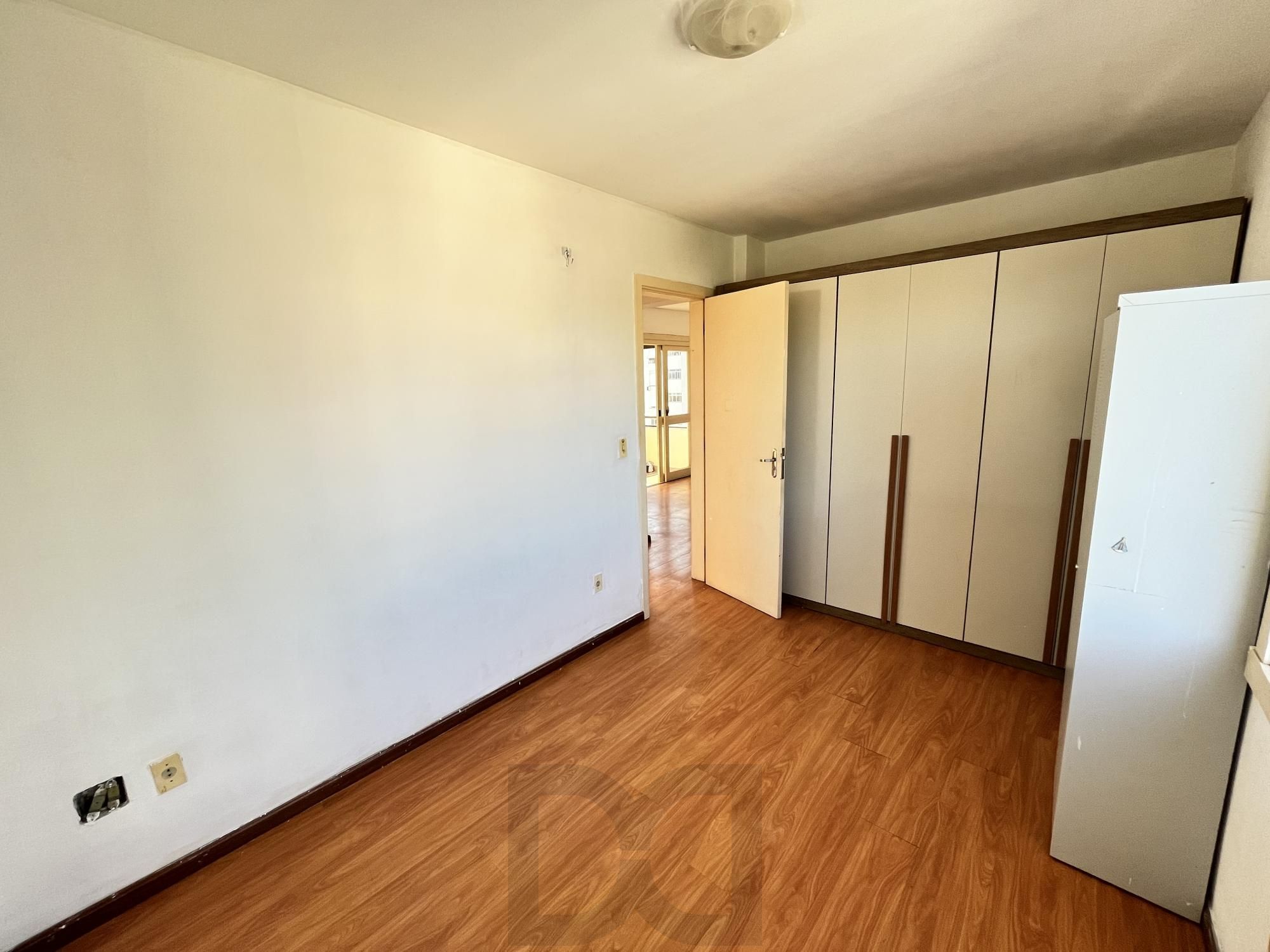 Apartamento de 2 quartos, sacada com churrasqueira e 1 vaga de garagem POA — foto 18