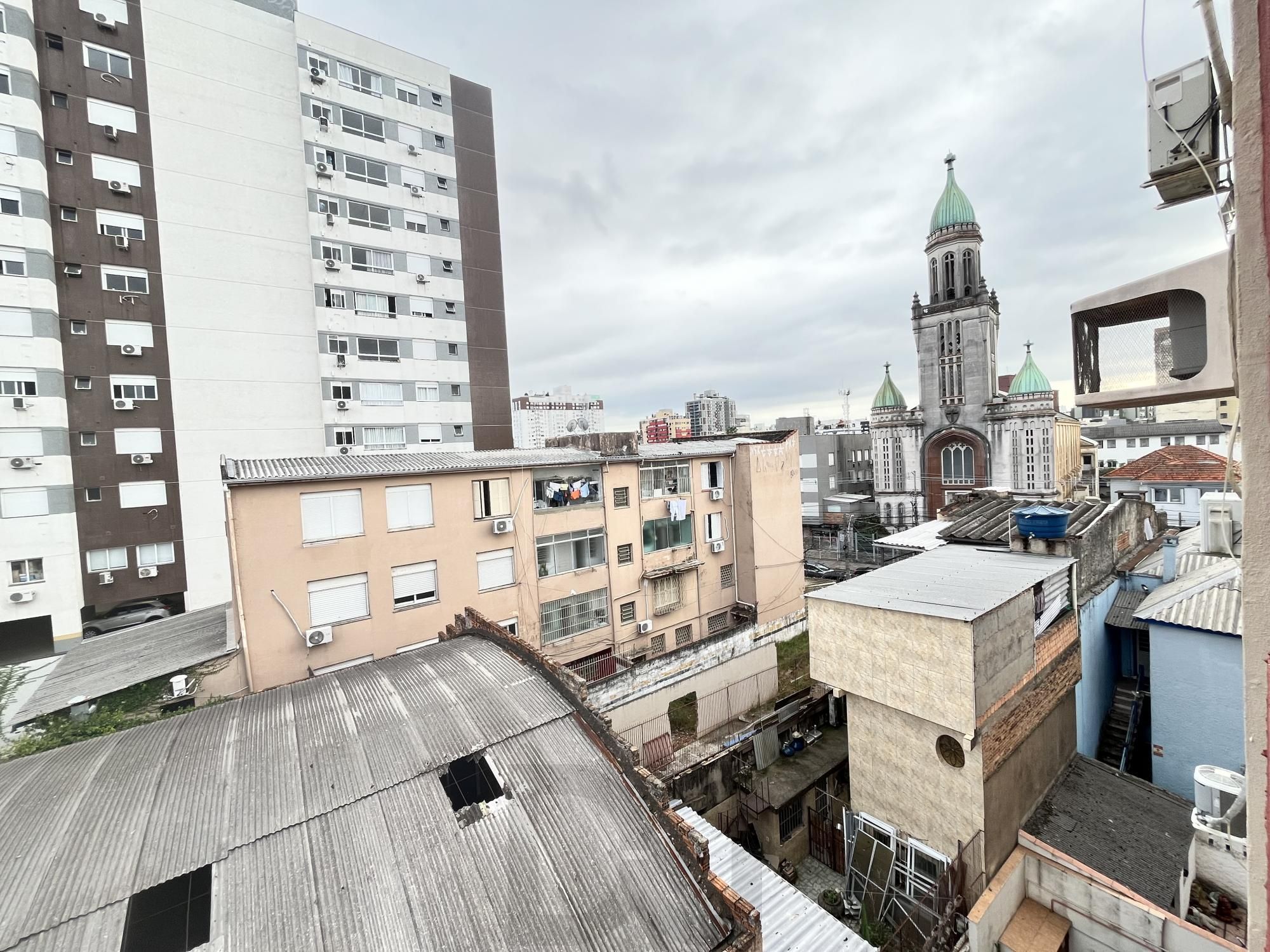 Apartamento garden de 1 dormitório transformado 2 quartos no bairro Cidade Baixa — foto 18