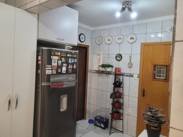 Apartamento de três dormitórios no bairro Rio Branco em Porto Alegre. — foto 16