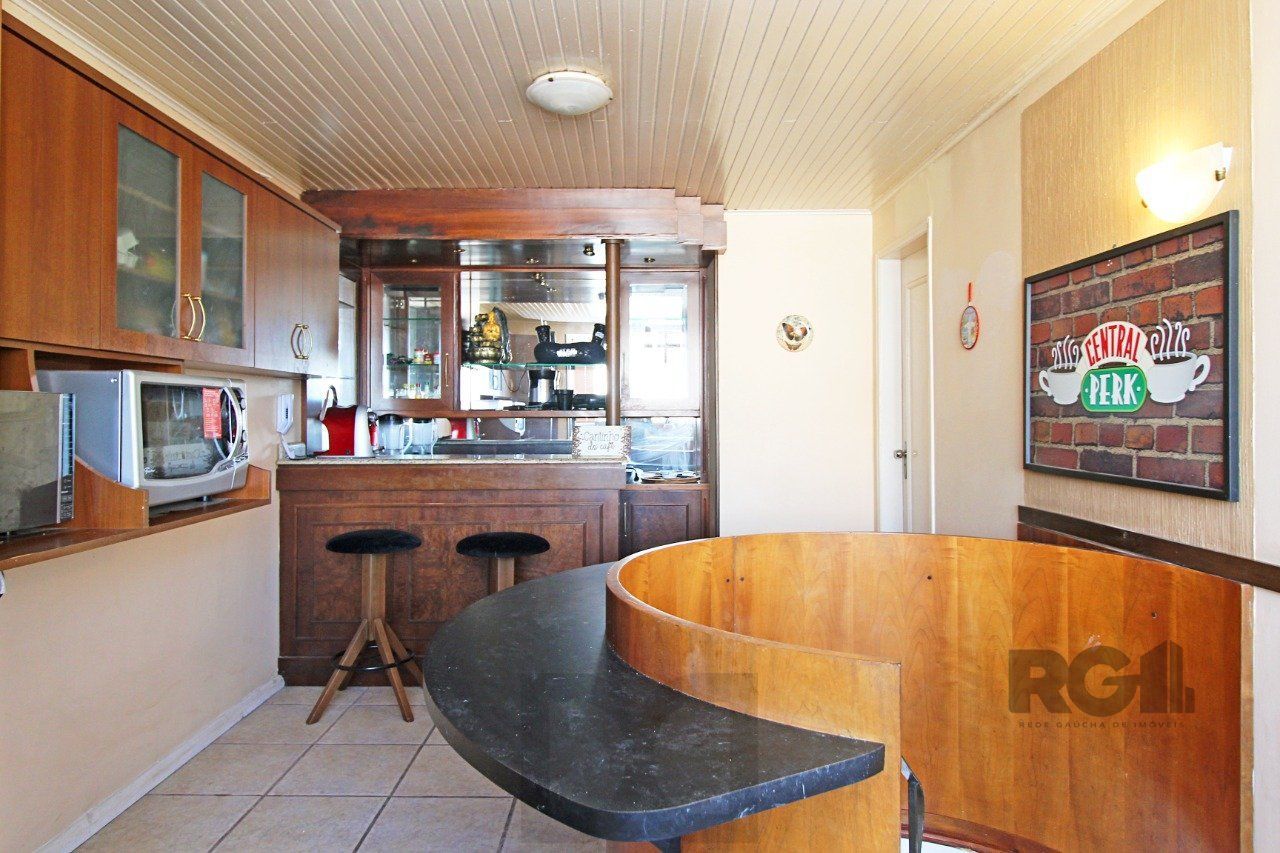 Cobertura duplex de 2 dormitórios garagem e semi-mobiliado, bairro Cidade Baixa. — foto 20