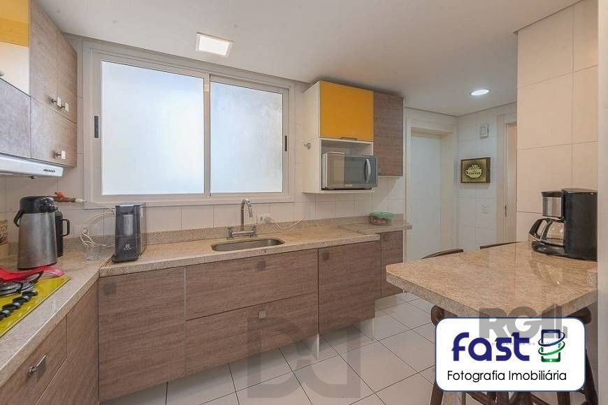 Vende Excelente Apartamento no Bairro - Jardim do Salso - Porto Alegre — foto 11