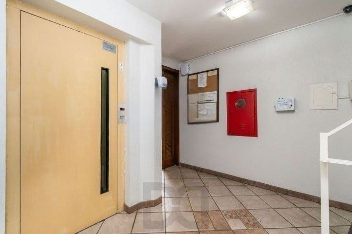Apartamento de 3 quartos e 1 vaga de garagem no bairro Santana em Porto Alegre — foto 2