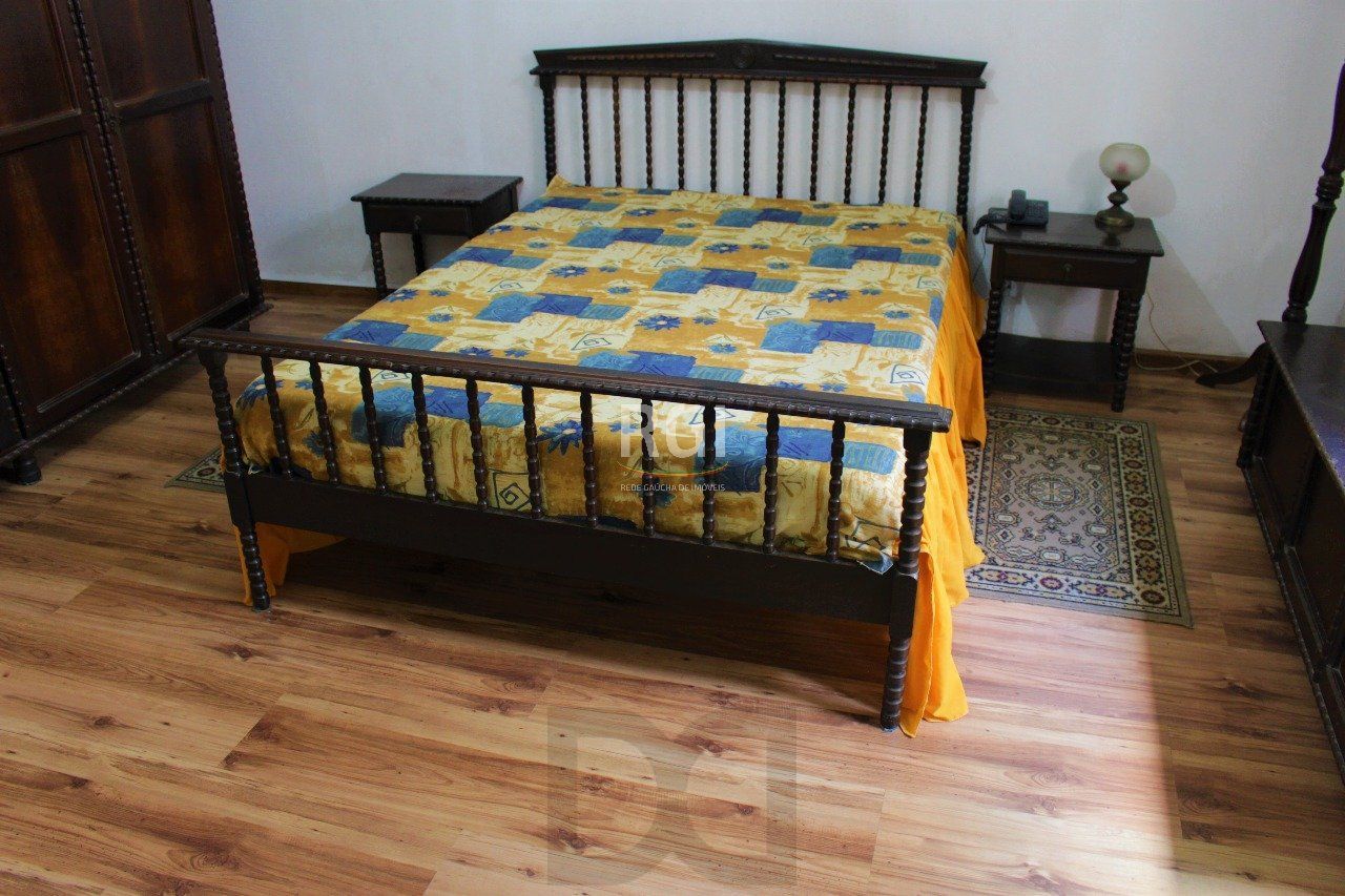 Casa para Venda - 208m², 3 dormitórios, 1 vaga - Partenon — foto 7
