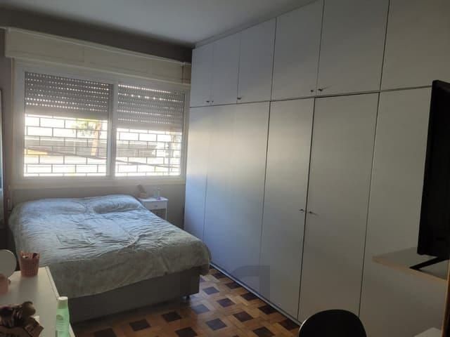 Apartamento de três dormitórios no bairro Rio Branco em Porto Alegre. — foto 8