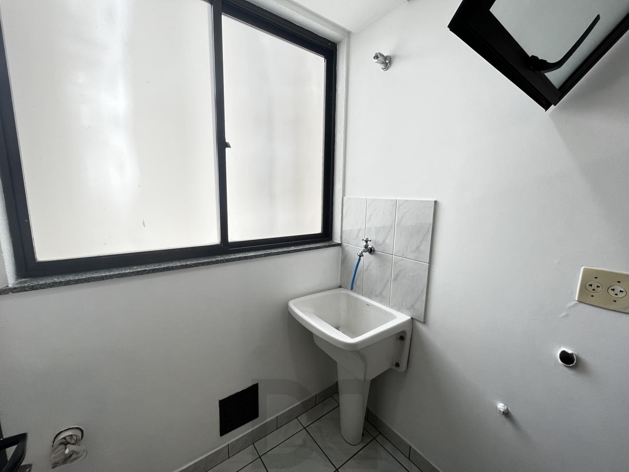 Apartamento de 3 quartos, suíte e 1 vaga de garagem no bairro Cidade Baixa POA — foto 10