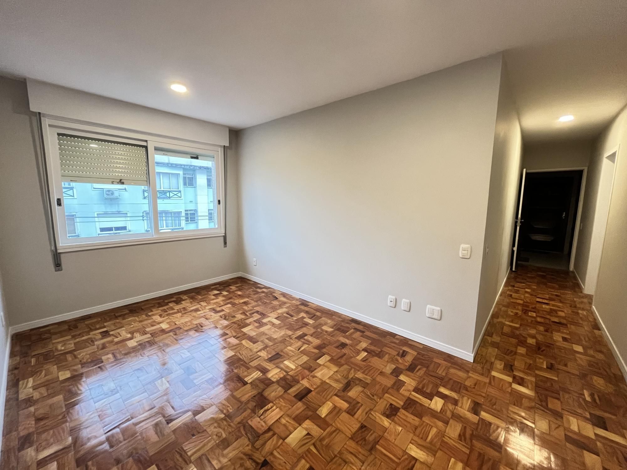 Apartamento de 2 quartos e 2 vagas de garagem no bairro Santana em Porto Alegre — foto 3