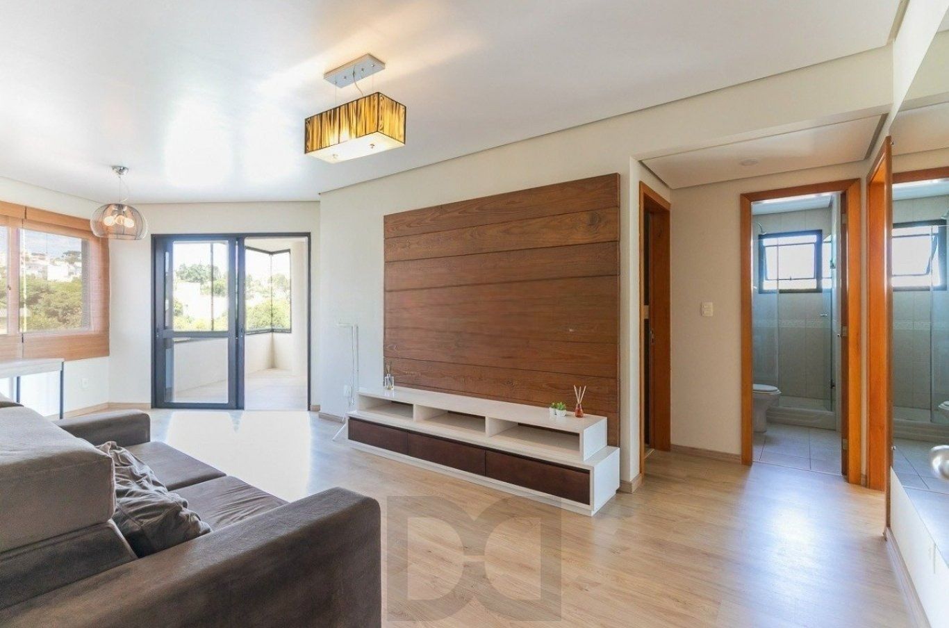 Apartamento de 2 quartos, suíte e 1 vaga de garagem no bairro Chácara das Pedras — foto 2
