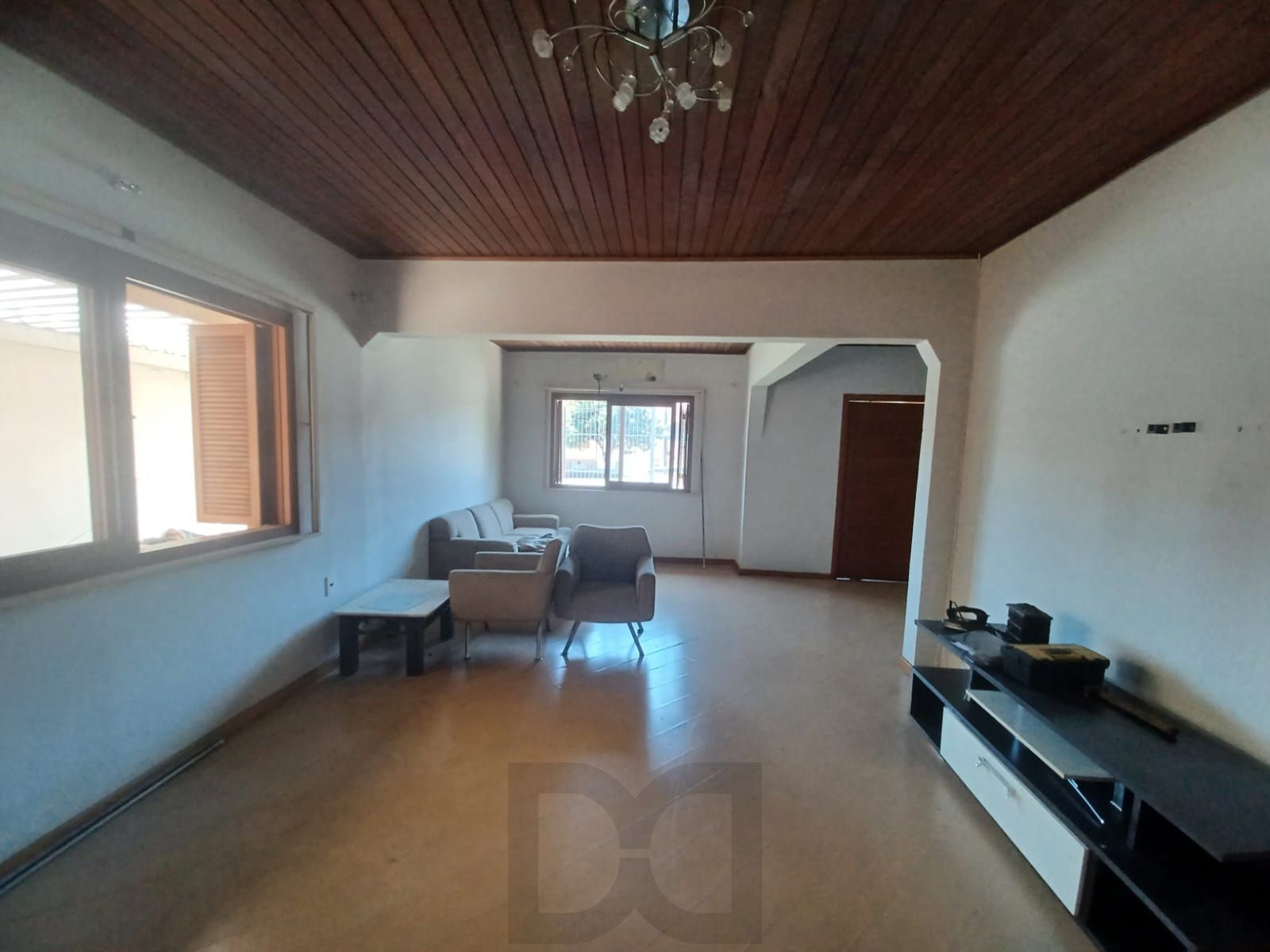 Casa de 3 quartos, suíte e patio no bairro Medianeira em POA — foto 4