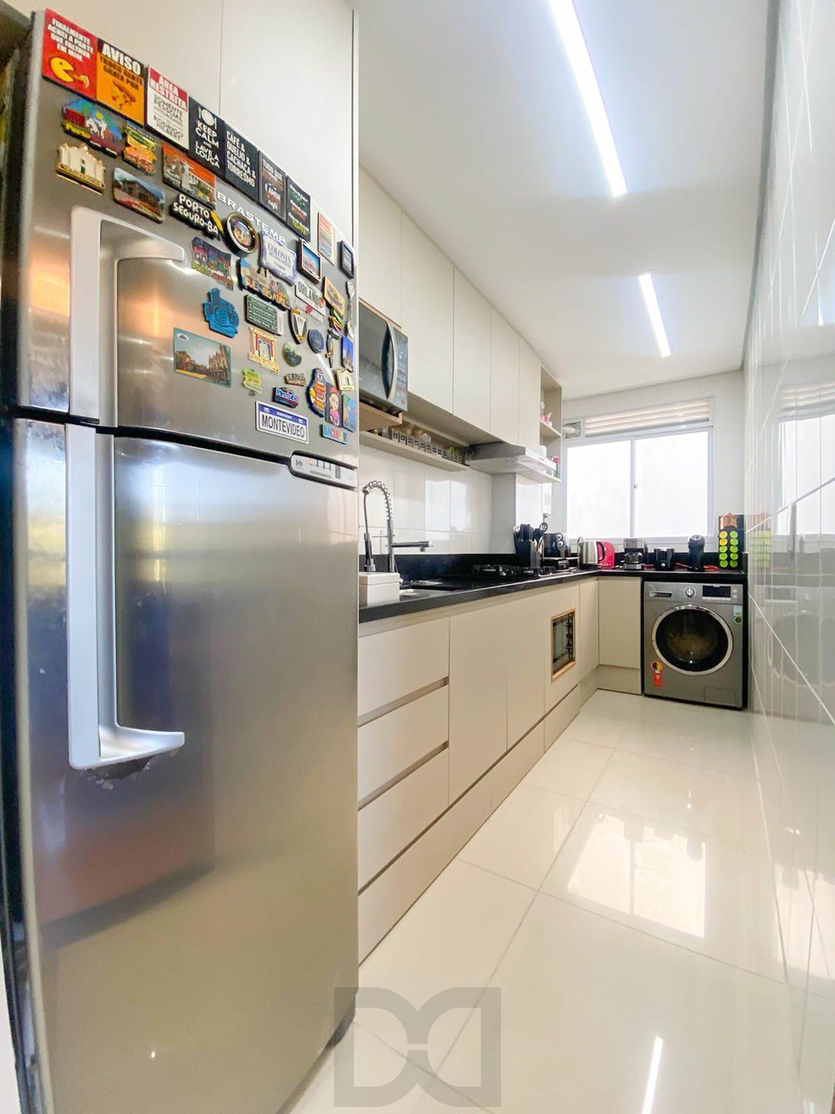 Apartamento / 2 Quartos / Sacada e Churrasqueira / 1 Vaga / Santa Fé / Porto Alegre / RS — foto 9