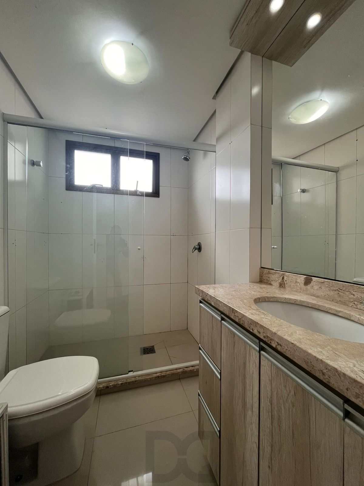 Excelente apartamento de 2 dormitórios com vaga dupla e depósito — foto 11