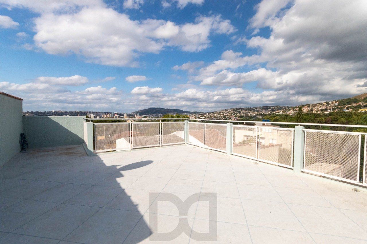 Casa para Venda - 250m², 3 dormitórios, sendo 2 suites, Partenon — foto 26