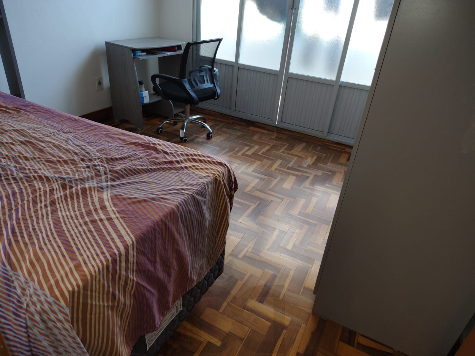 Apartamento Espaçoso no Centro Histórico com Móveis Sob Medida — foto 9