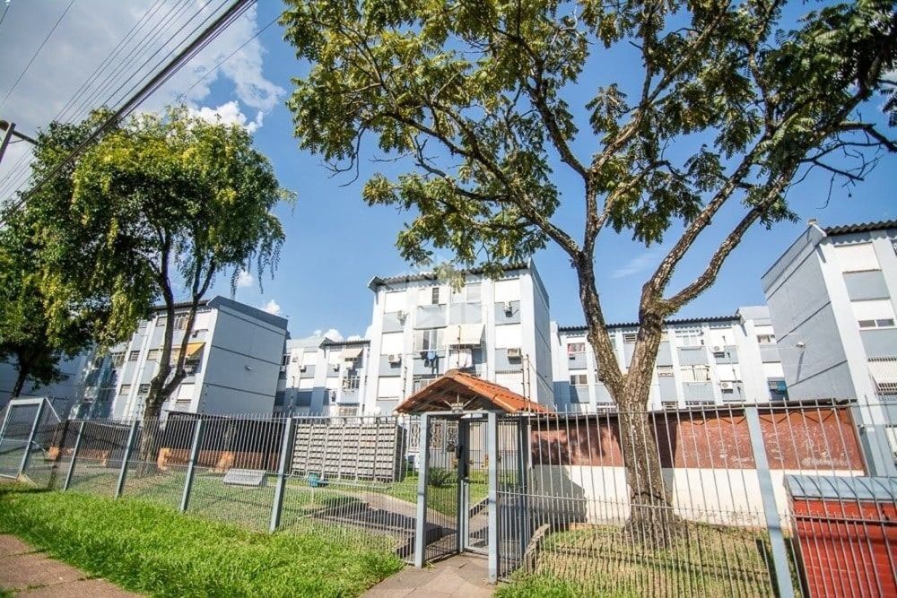 Apartamento de 2 dormitórios, no bairro Humaitá, em Porto Alegre — foto 12