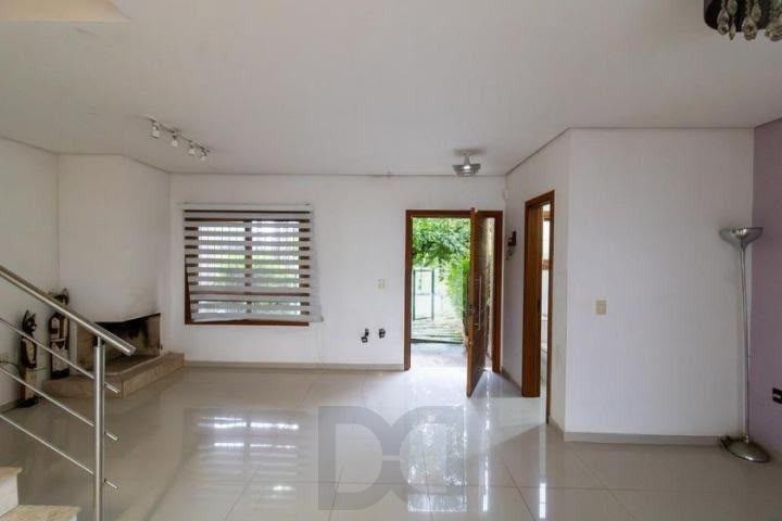 Casa à Venda - Hipica, 3 Quartos, 143 m² — foto 2