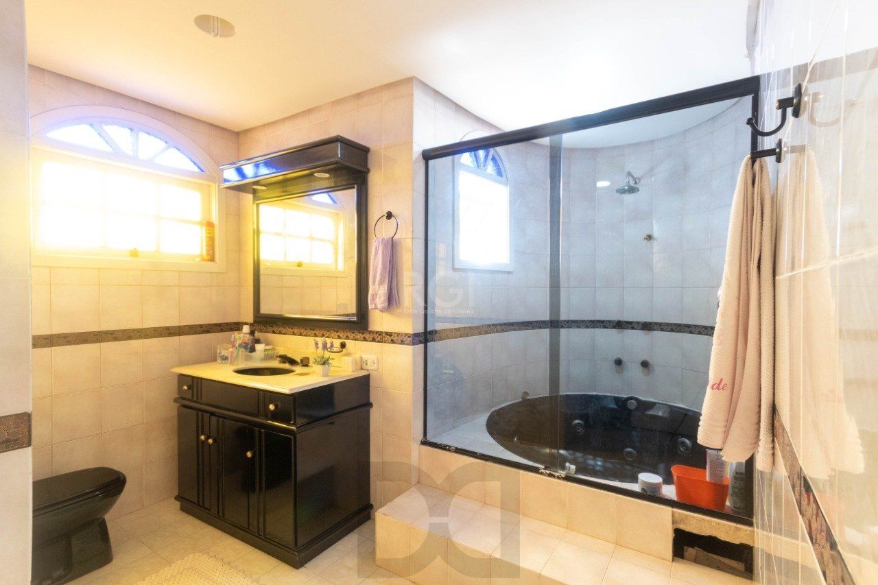 Casa para Venda - 250m², 3 dormitórios, sendo 2 suites, Partenon — foto 18