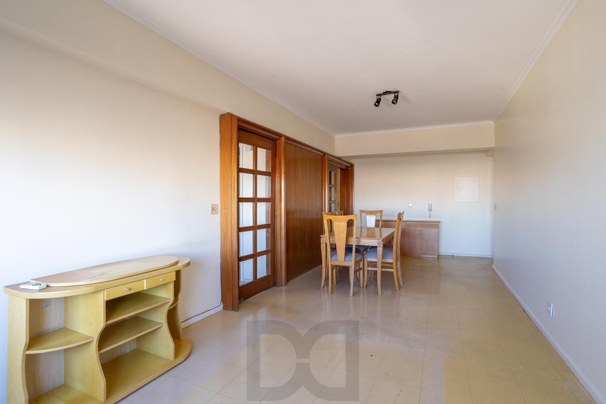 Apartamento de 2 dorm./ na Av. Independência, / Em frente ao Complexo Hospitalar Santa Casa e próximo à UFRGS. — foto 9
