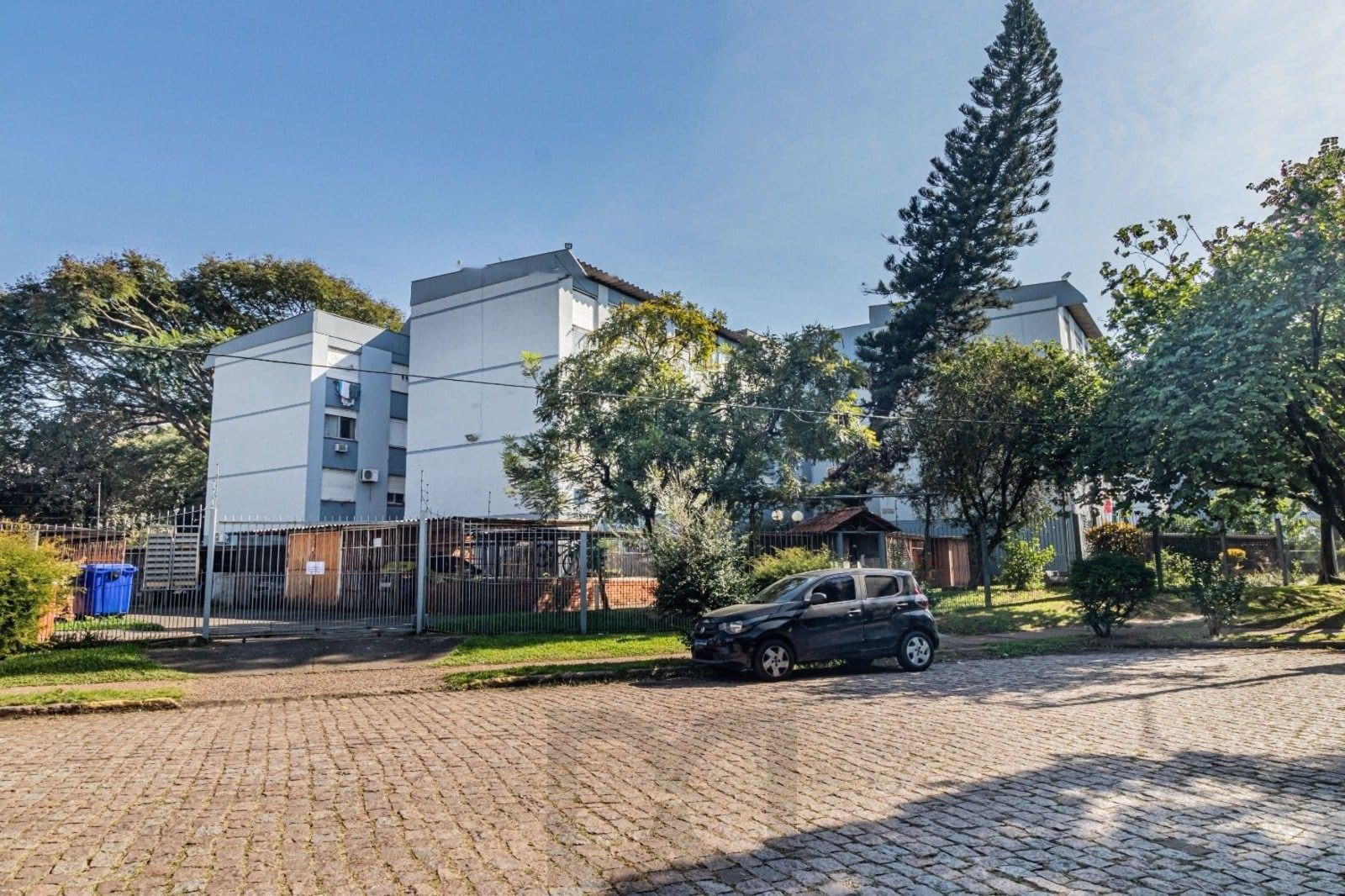 Apartamento de 2 dormitórios, no bairro Humaitá, em Porto Alegre — foto 18