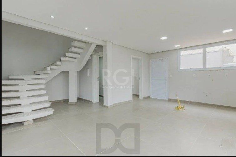 Casa para Venda - 220m², 3 dormitórios, sendo 2 suites, 2 vagas - Partenon — foto 8