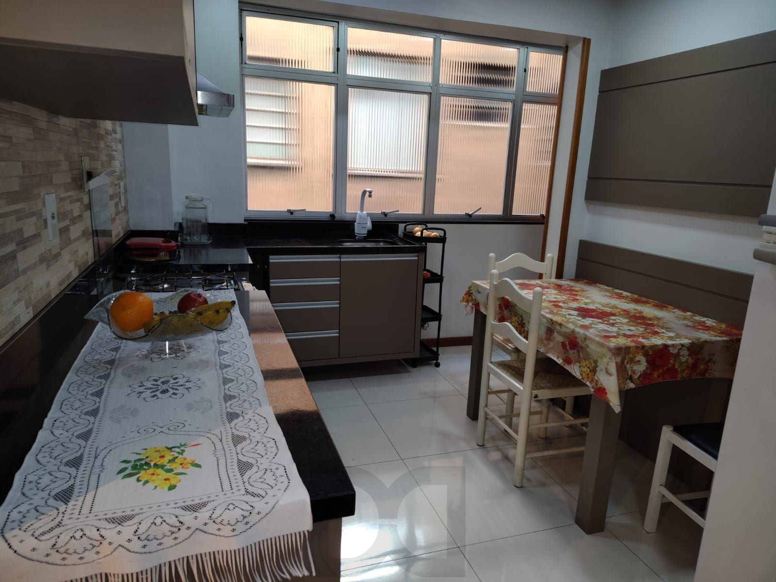 Apartamento Espaçoso no Centro Histórico com Móveis Sob Medida — foto 15
