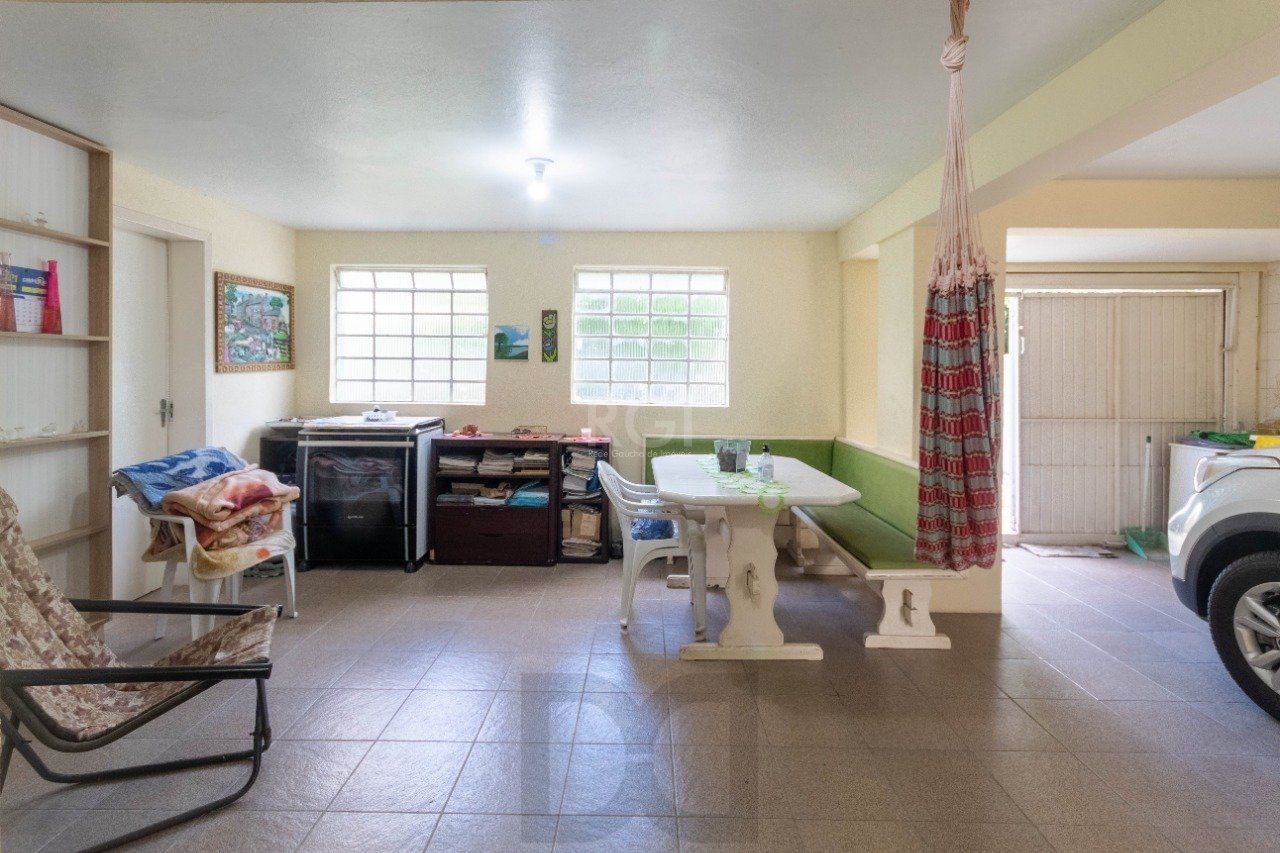 Casa para Venda - 250m², 3 dormitórios, sendo 2 suites, Partenon — foto 31