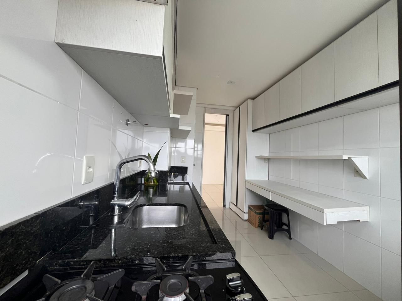 Excelente apartamento de 2 dormitórios com vaga dupla e depósito — foto 6
