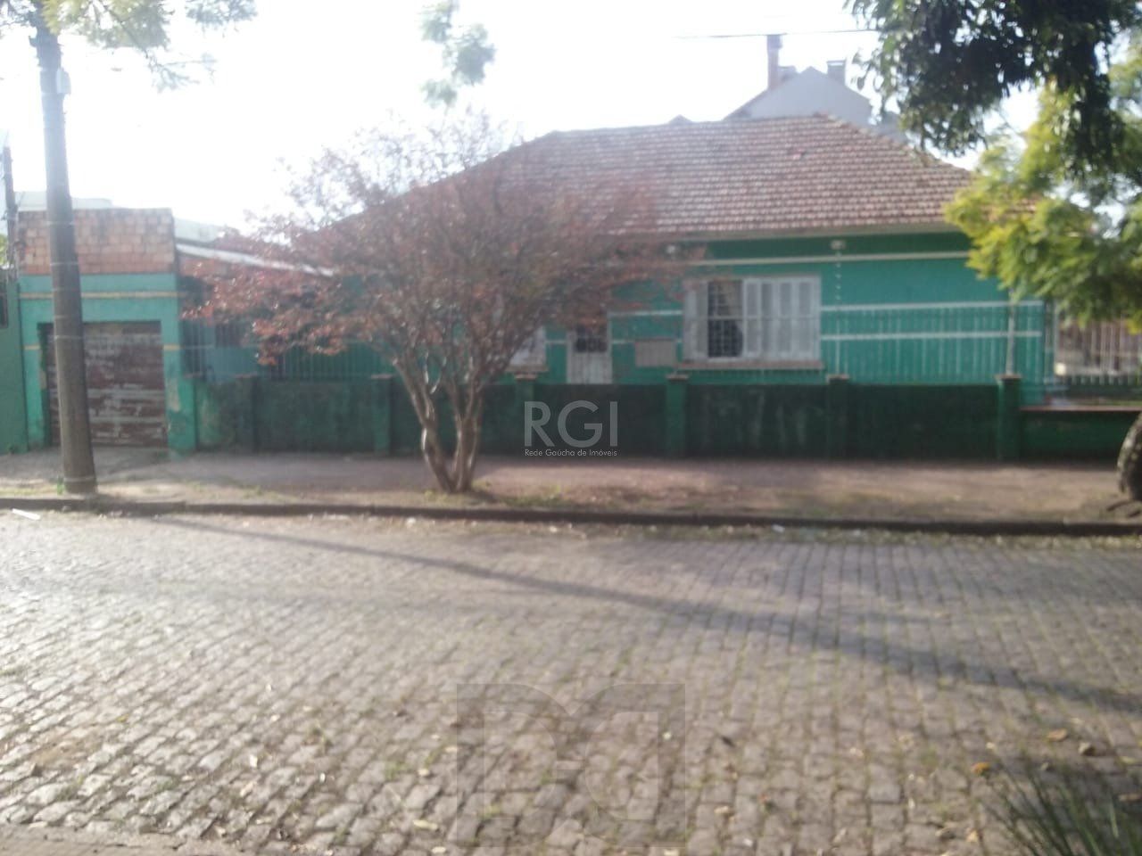 Casa para Venda - 200m², 3 dormitórios, 6 vagas - São Geraldo — foto 2