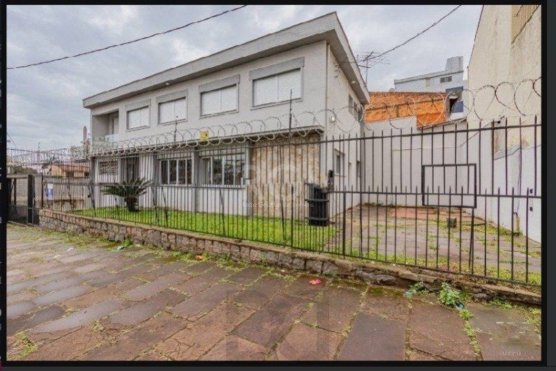 Casa para Venda - 220m², 3 dormitórios, sendo 2 suites, 2 vagas - Partenon — foto 4