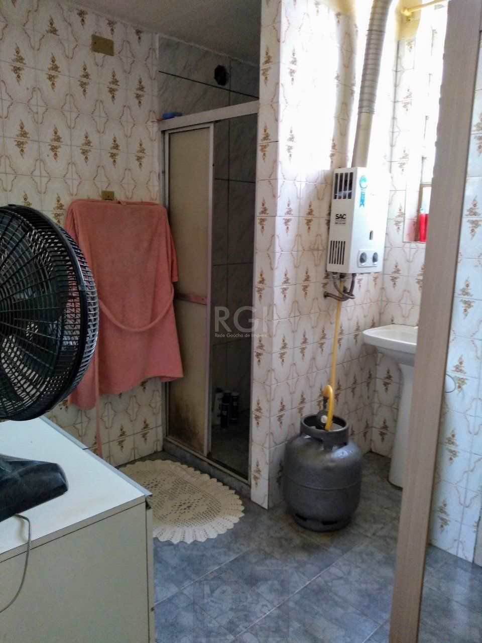 Casa para Venda - 400m², 3 dormitórios, sendo 2 suites, 2 vagas - Floresta — foto 4