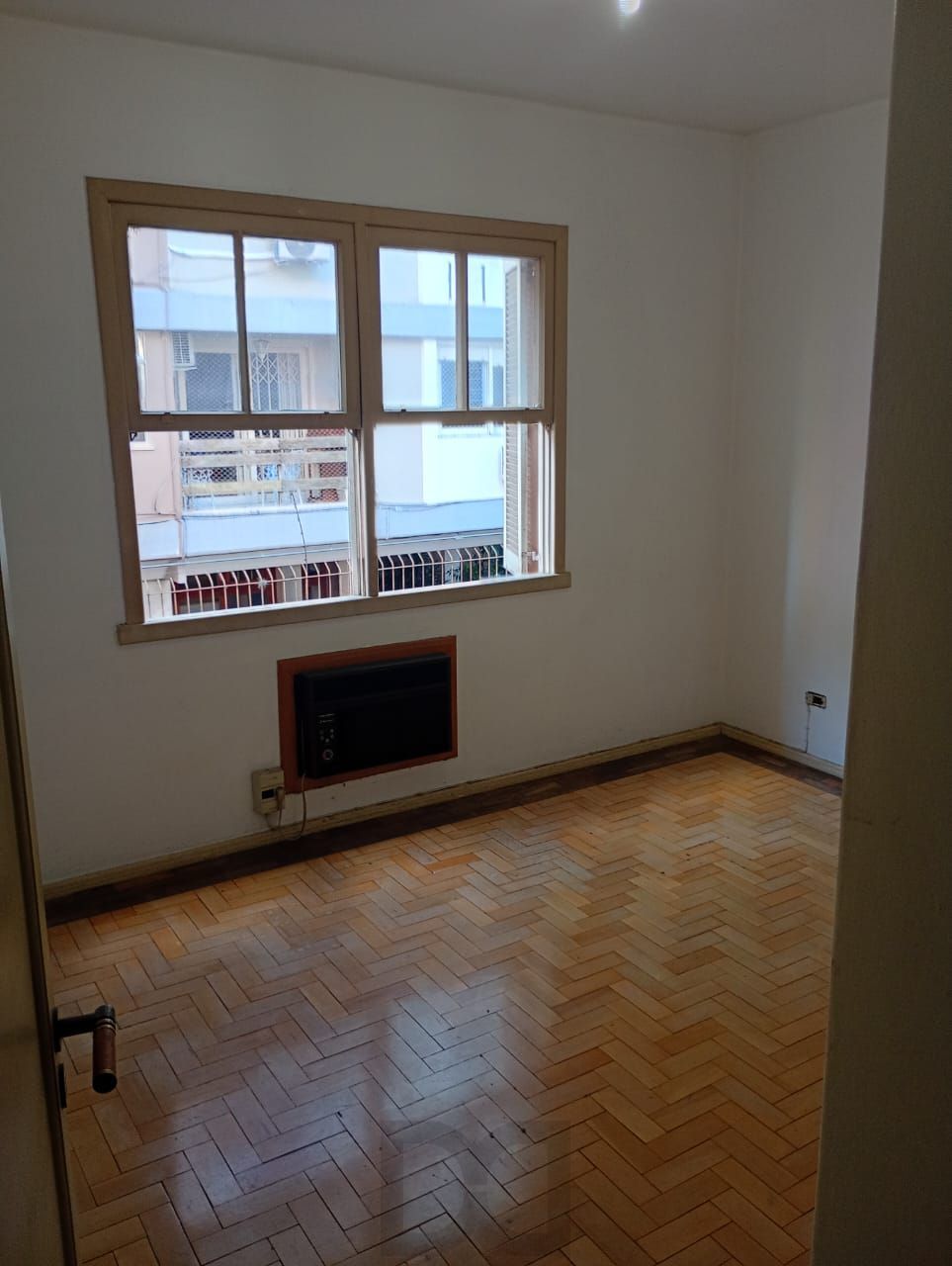 Apartamento 2 Dorm. Bairro Santana — foto 1