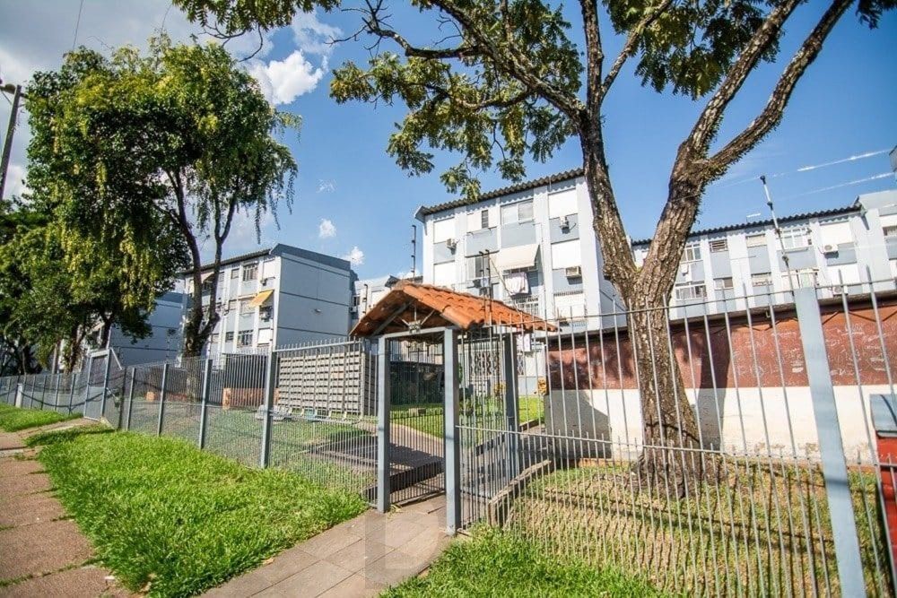 Apartamento de 2 dormitórios, no bairro Humaitá, em Porto Alegre — foto 11