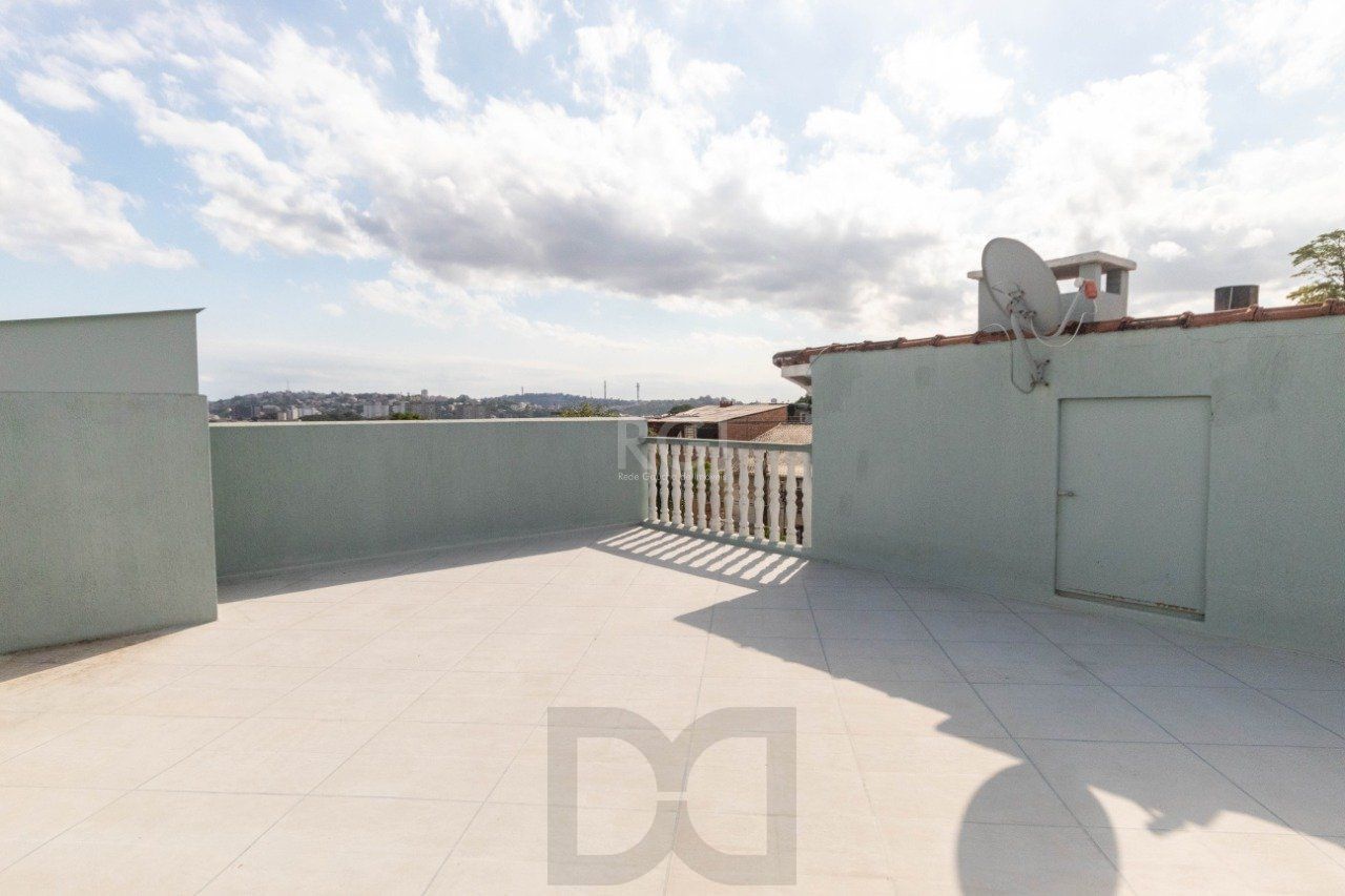 Casa para Venda - 250m², 3 dormitórios, sendo 2 suites, Partenon — foto 28