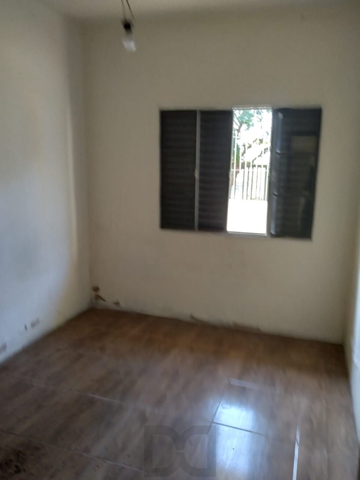 Casa com 2 dorm. de alvenaria em região arborizanada. — foto 8