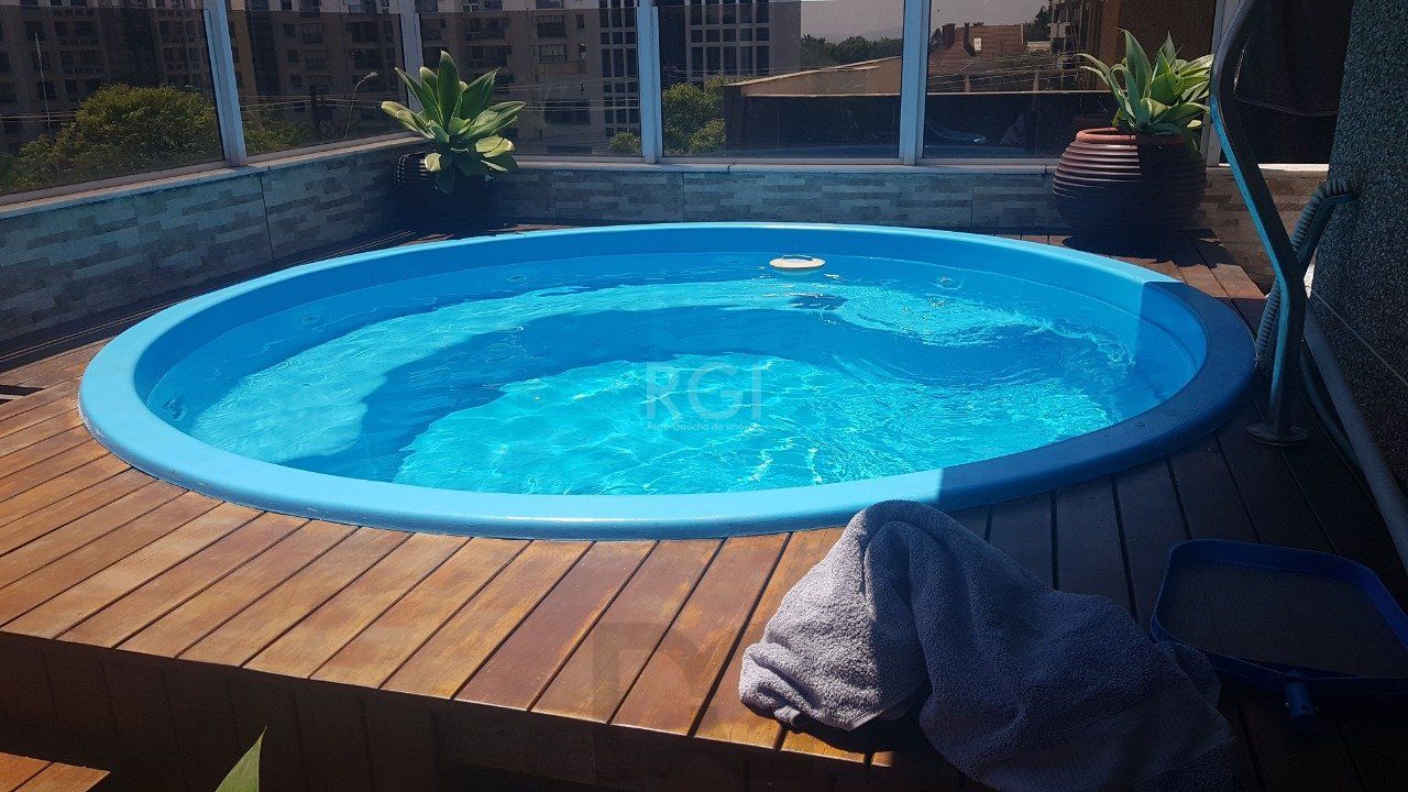Cobertura para Venda - 296m², 3 dormitórios, sendo 1 suites, 3 vagas - Petrópolis — foto 4
