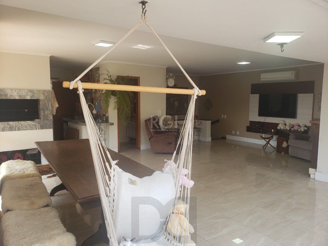 Cobertura para Venda - 296m², 3 dormitórios, sendo 1 suites, 3 vagas - Petrópolis — foto 9