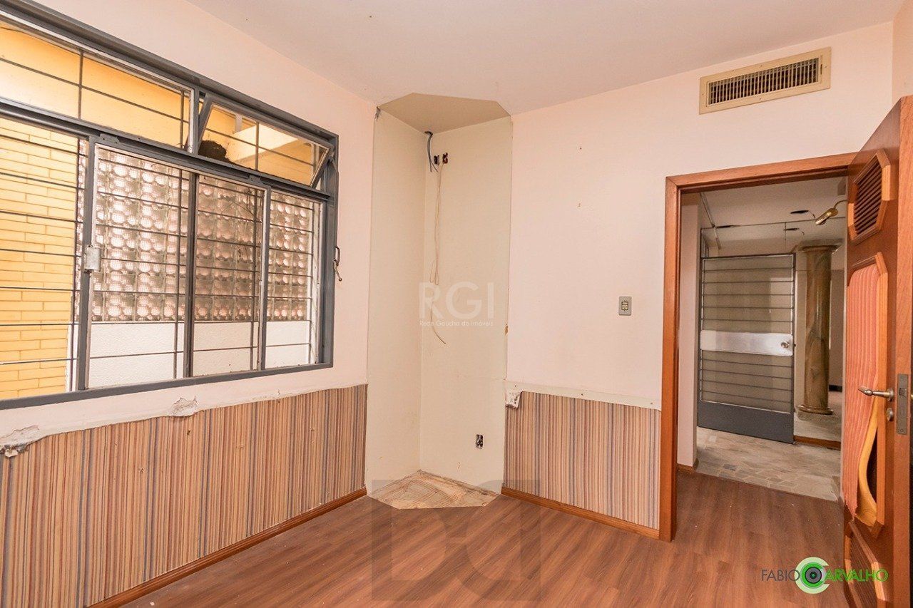 Casa para Venda - 307m², 4 dormitórios, sendo 2 suites, 3 vagas - Higienópolis — foto 29