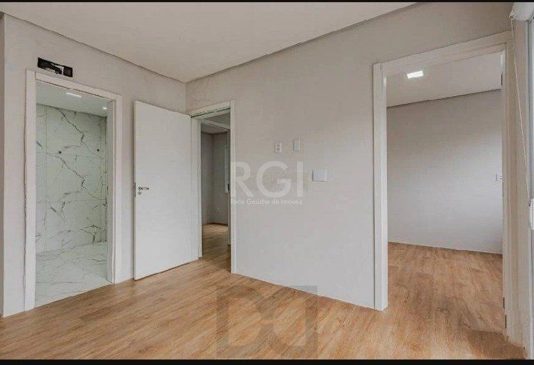 Casa para Venda - 220m², 3 dormitórios, sendo 2 suites, 2 vagas - Partenon — foto 20