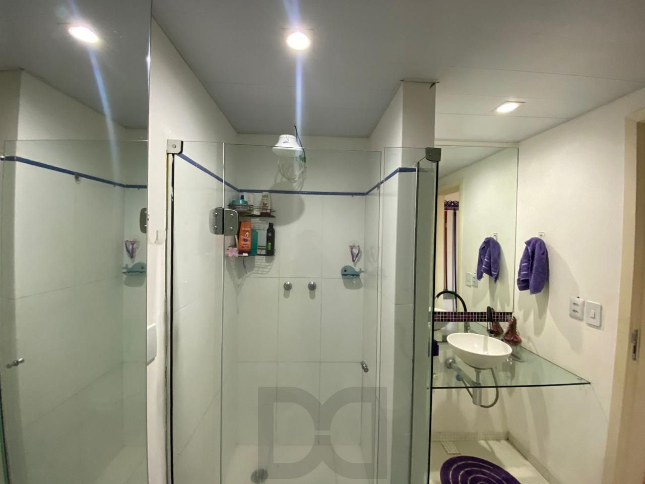 Apartamento Mobiliado a venda / Avenida Independência / 2 Dormitórios — foto 2