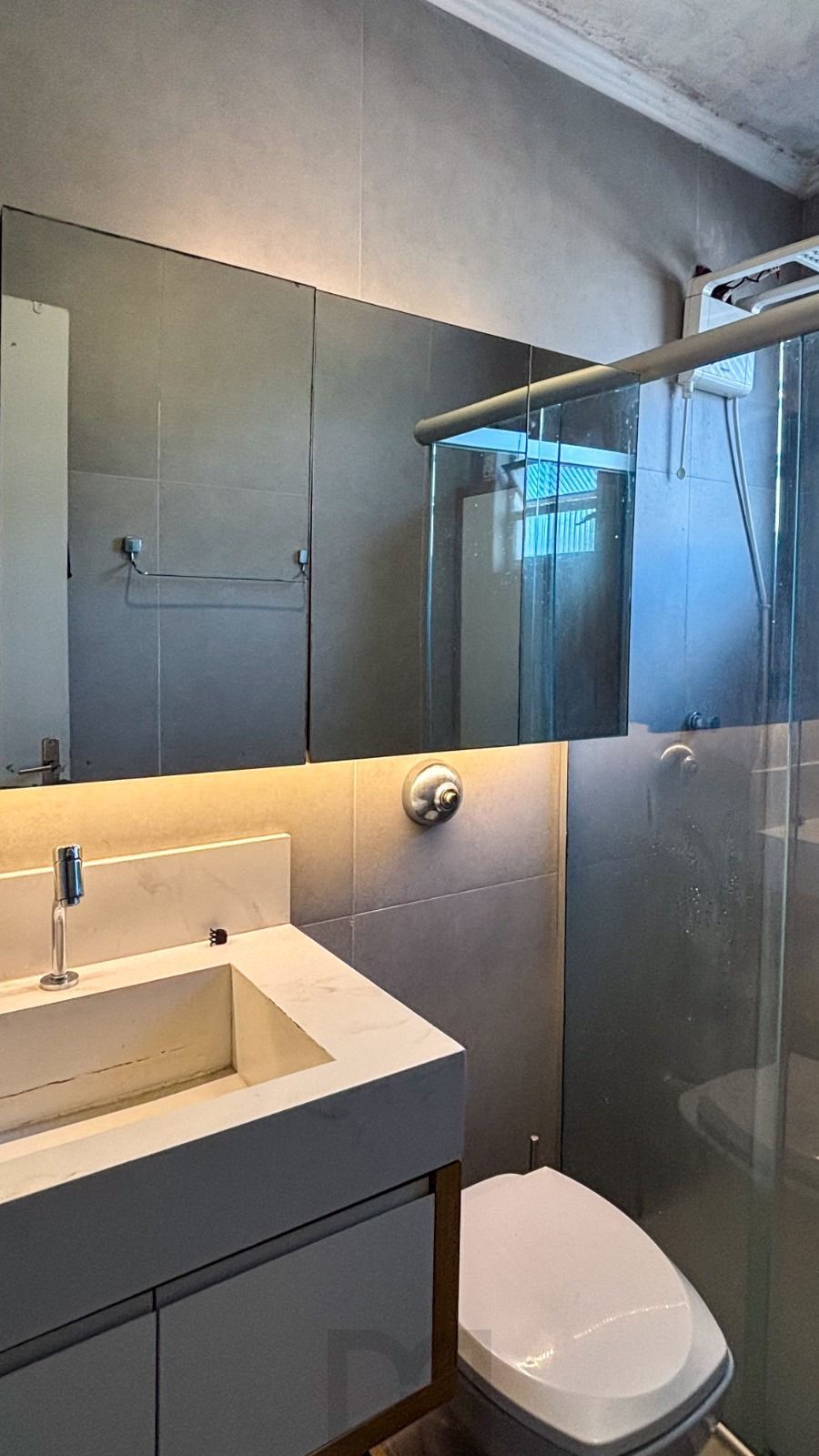 APARTAMENTO 2 DORMITÓRIOS COM VAGA NO JARDIM LEOPOLDINA EM PORTO ALEGRE — foto 12