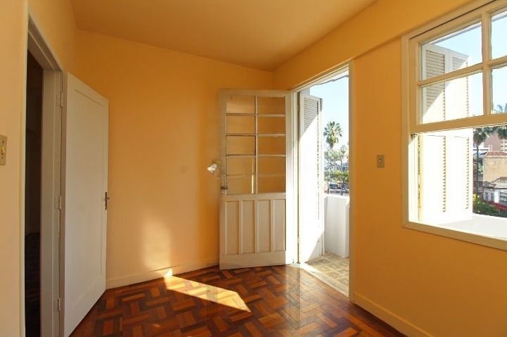 Apartamento 102m² 3 Dormitórios na avenida Venancio Aires/ Próximo hospital Clinicas e Brik da Redenção — foto 1