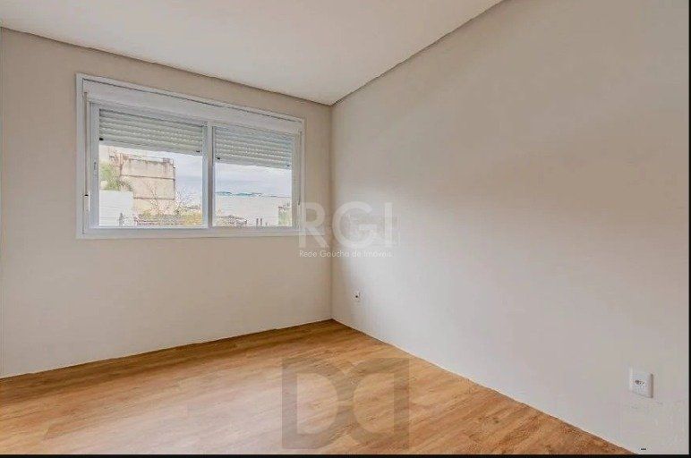 Casa para Venda - 220m², 3 dormitórios, sendo 2 suites, 2 vagas - Partenon — foto 15