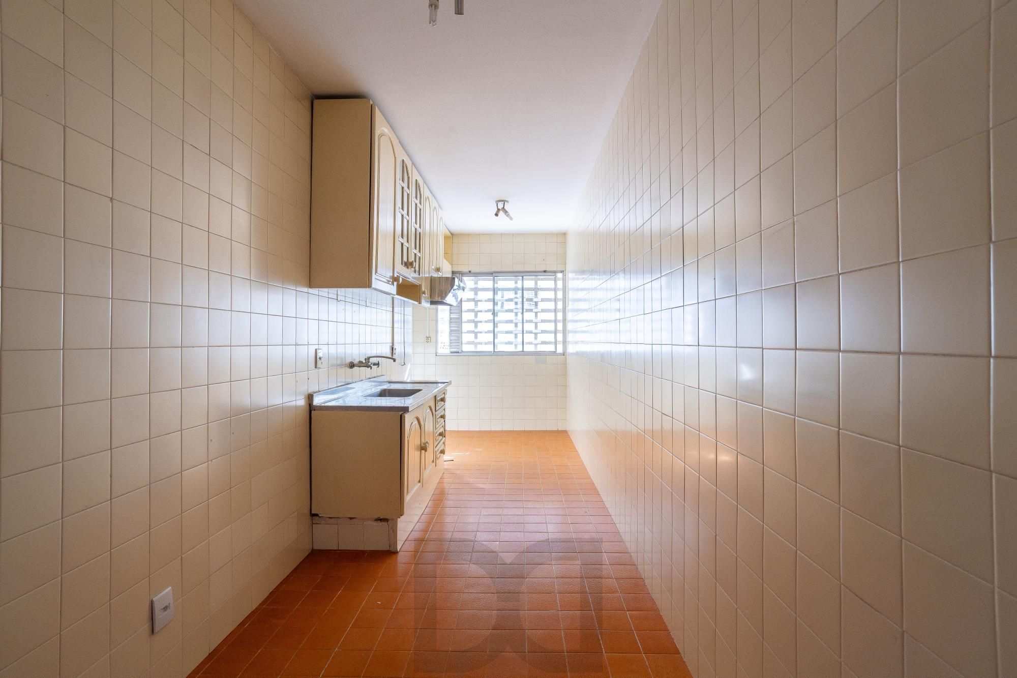 Apartamento de 2 dorm./ na Av. Independência, / Em frente ao Complexo Hospitalar Santa Casa e próximo à UFRGS. — foto 7