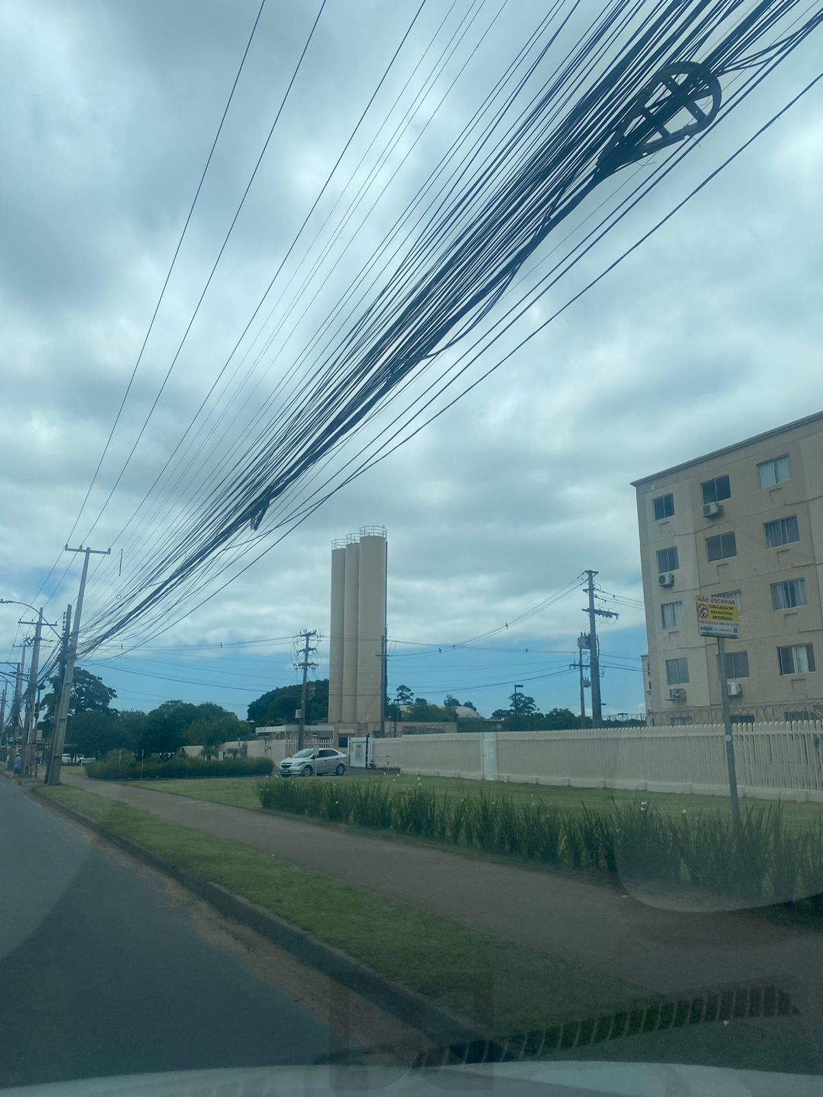 Apartamento no bairro Sarandi com 2 dormitórios, sala ampla para 2 ambientes — foto 26